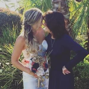 Meet your Posher, Holly